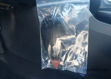 2016 Jeep Cherokee Latitude z USA, uszkodzony, nr VIN 1C4PJLCB9GW201073